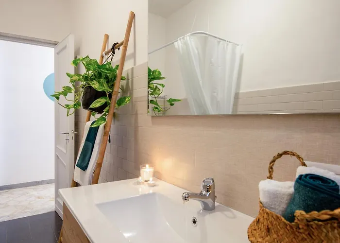 Puglia5stars Stazione Umberto I * Bari